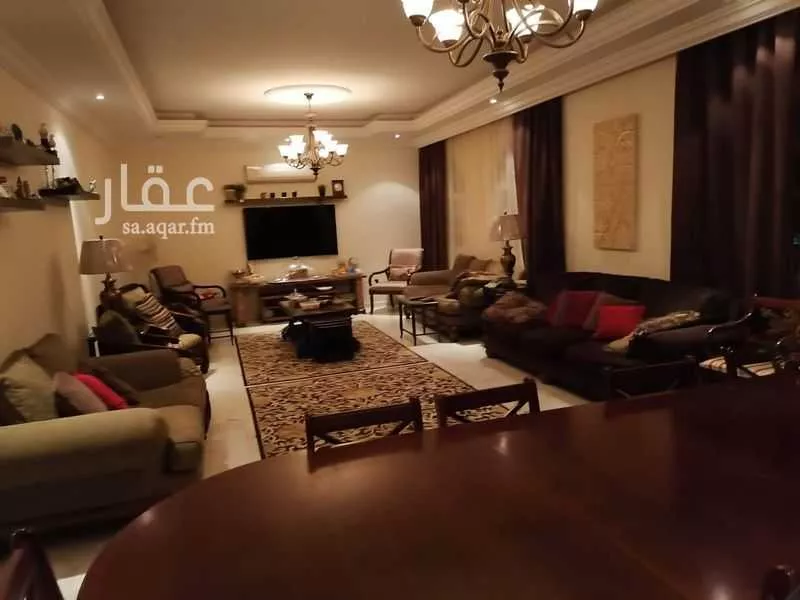 عمارة 978 م² في البساتين 12