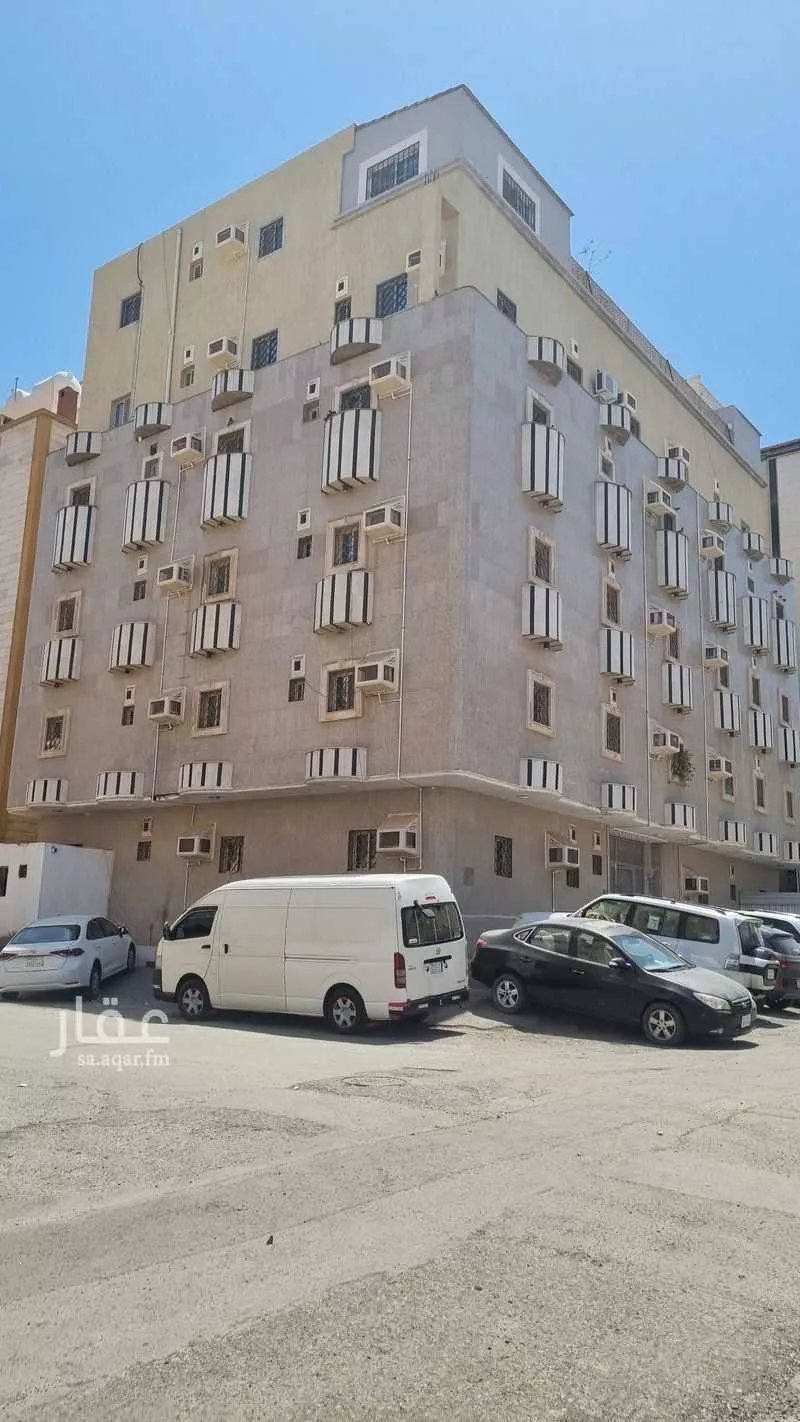 عمارة 515 م² في الأمير عبدالمجيد 3