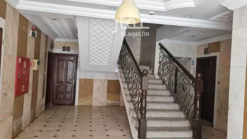 عمارة 515 م² في الأمير عبدالمجيد 8