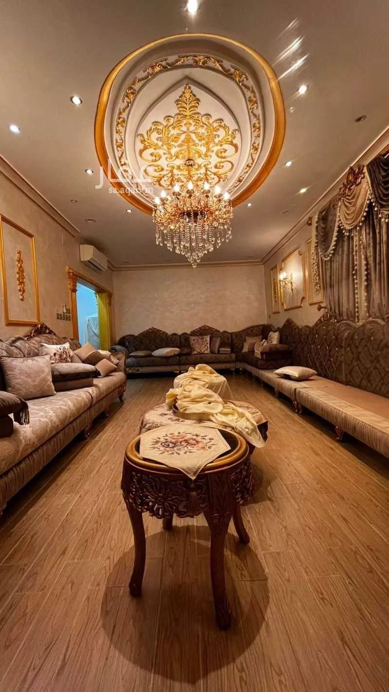 عمارة 300 م² في السنابل 9