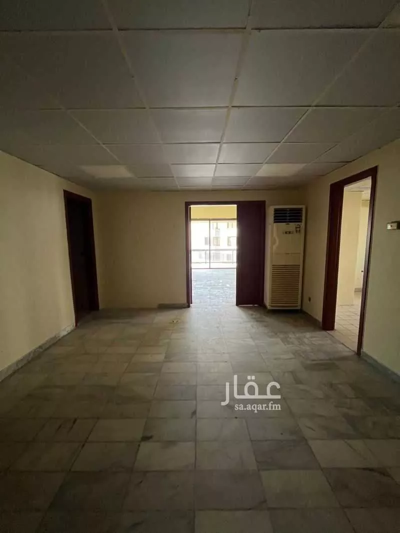عمارة 1400 م² في الشرفية 3