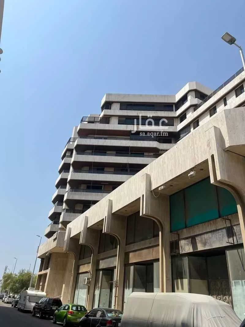 عمارة 1400 م² في الشرفية 5