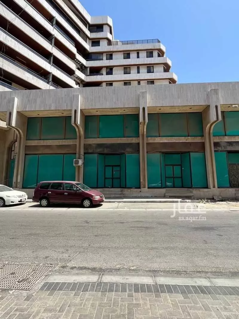 عمارة 1400 م² في الشرفية 9