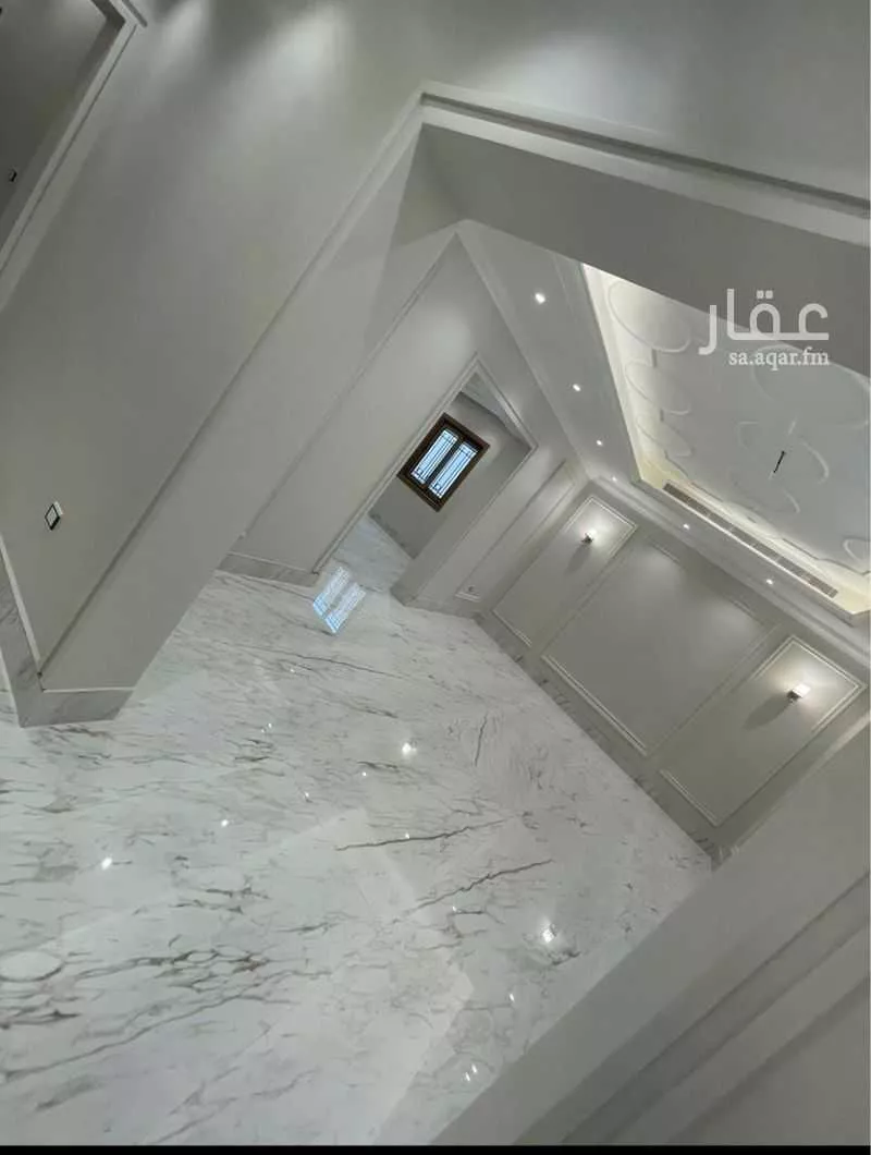 عمارة 900 م² في الصوارى 11