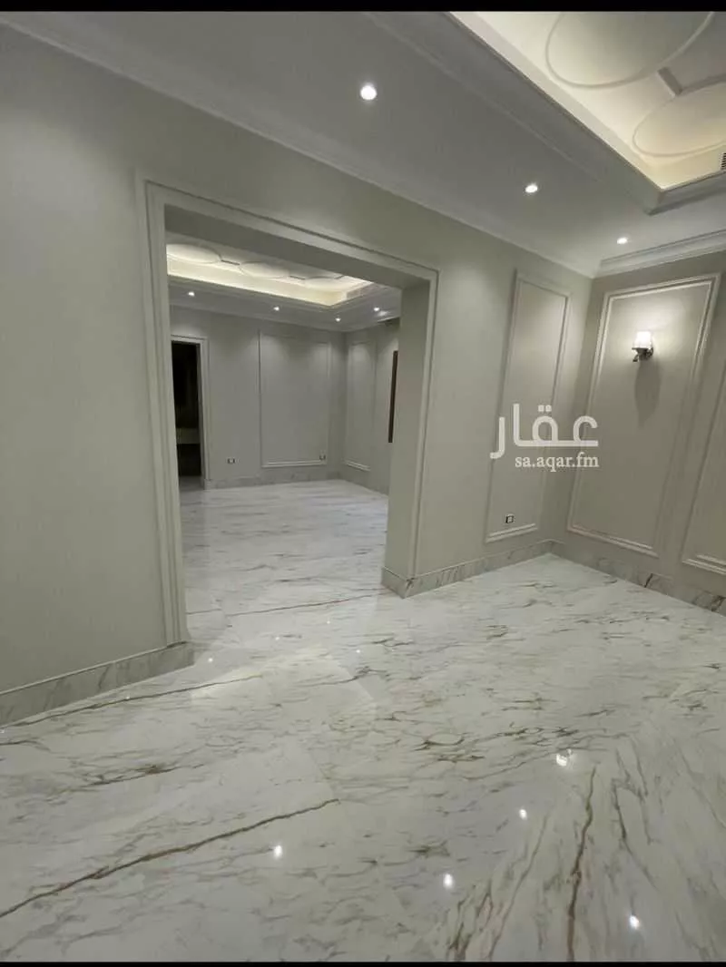 عمارة 900 م² في الصوارى 12
