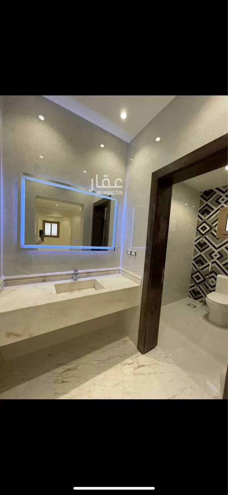 عمارة 900 م² في الصوارى 5