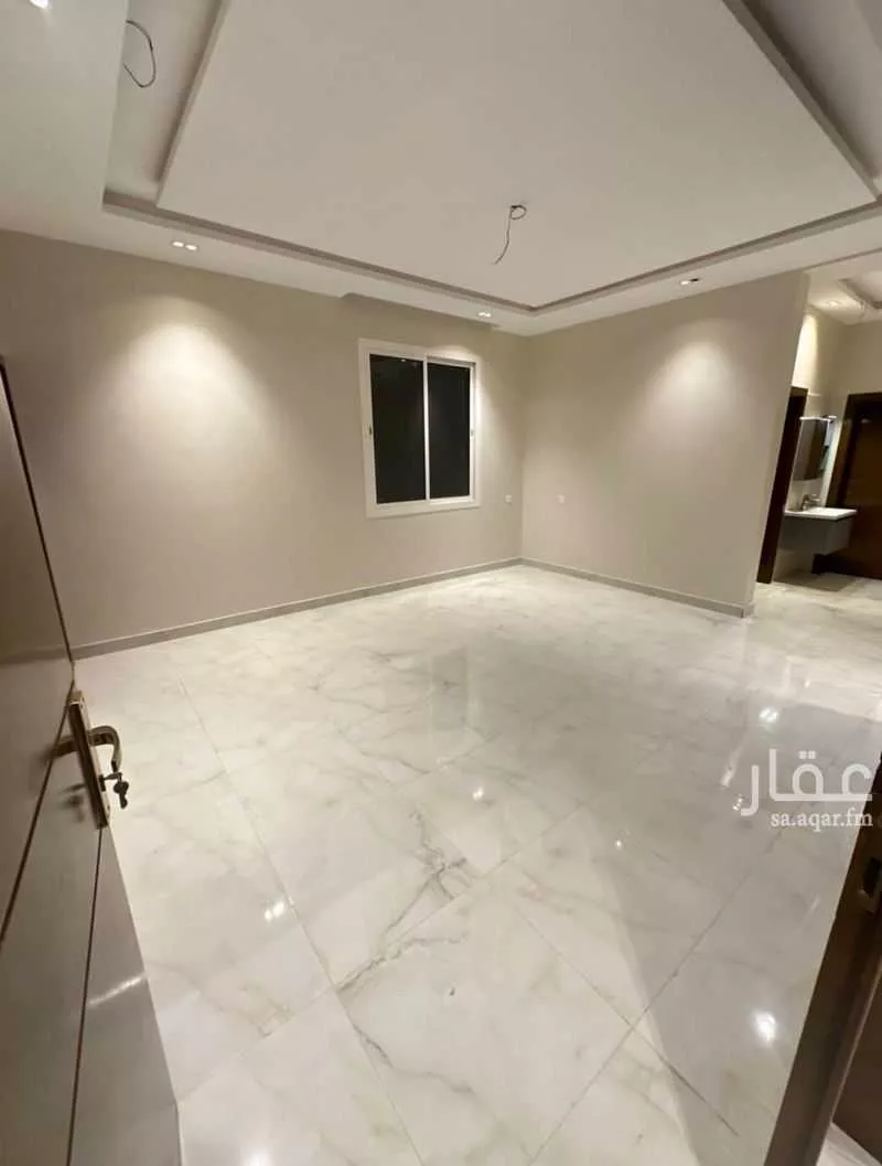 عمارة 595 م² في الزمرد 10