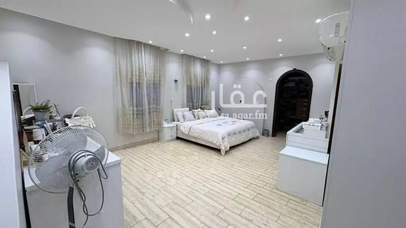 عمارة 685 م² في الصالحية 15