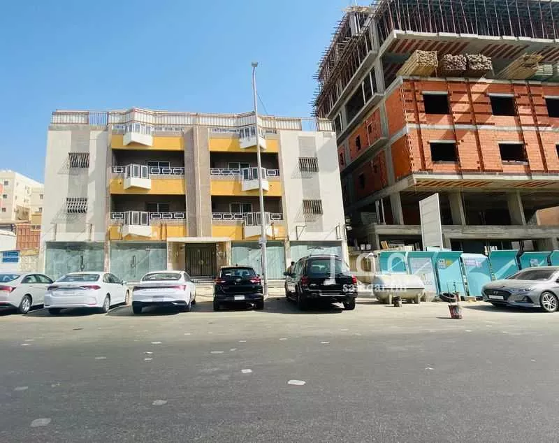 عمارة 584 م² في مشرفة 3