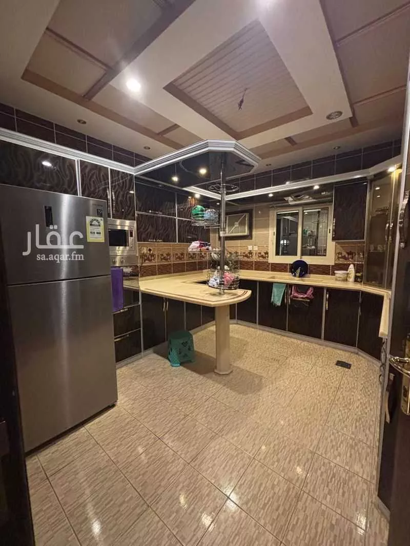 500 sqm building in Al Amir Fawaz Al Janouby 9