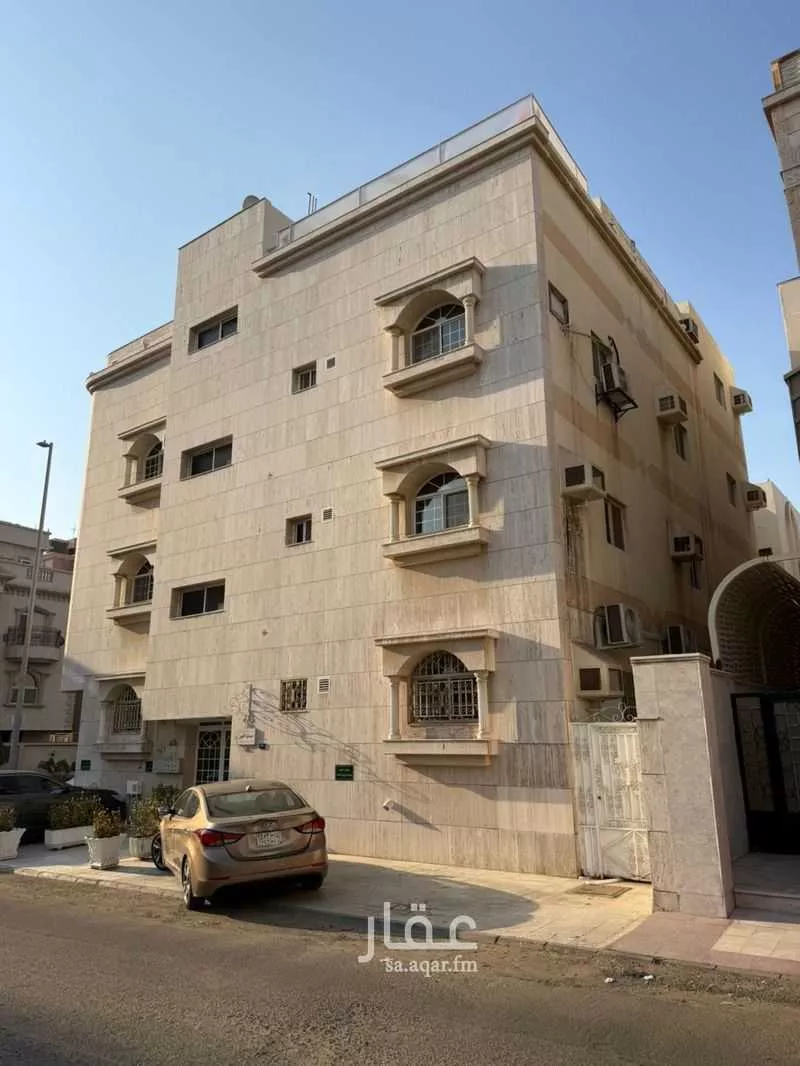 400 sqm building in Al Rawdah 9
