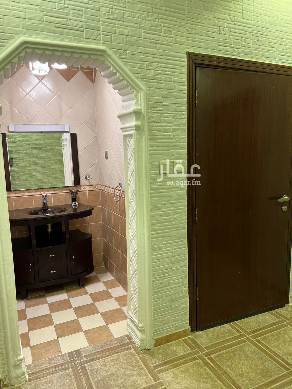 8 bedroom building in Al Ajawid, Jeddah 5