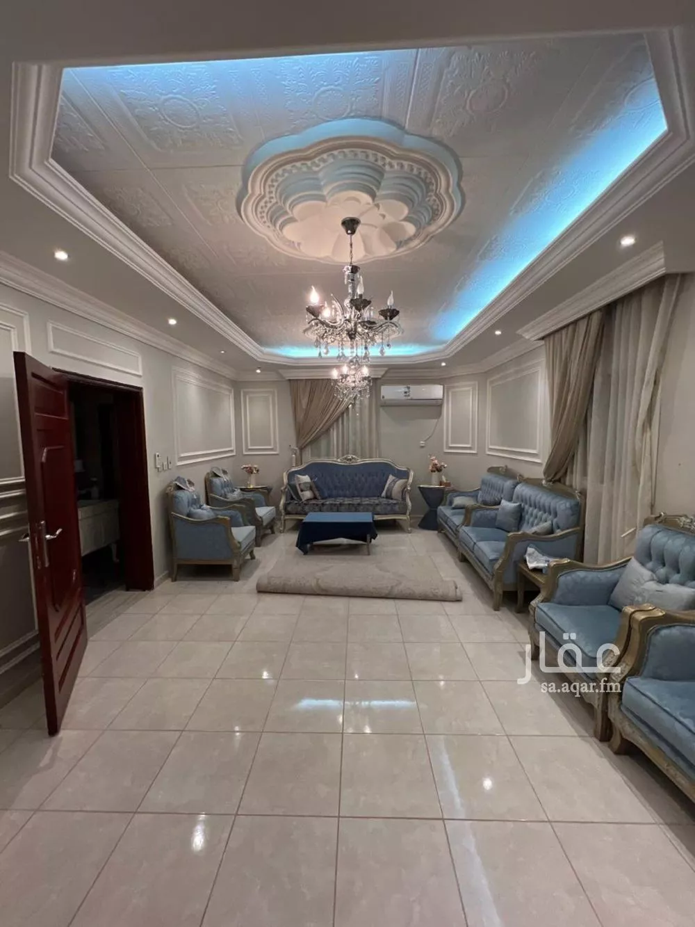 عمارة 550 م² في الأجاويد 10