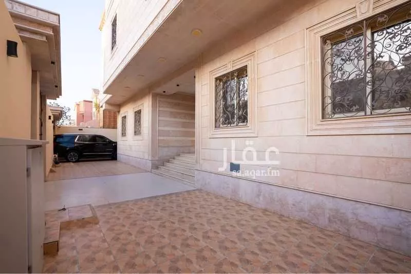 عمارة 690 م² في الحمدانية 7