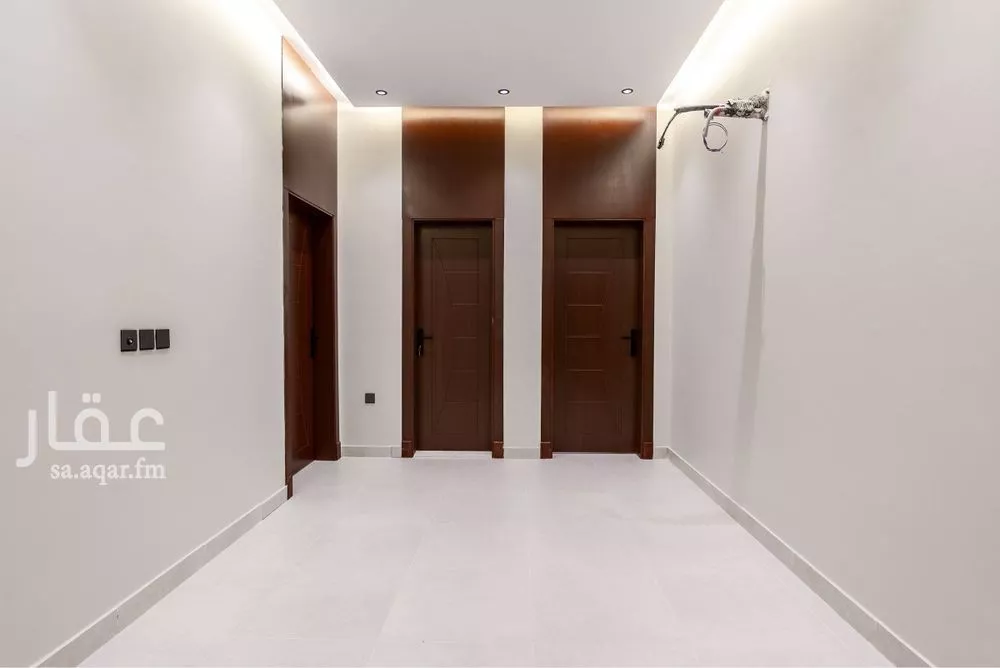 عمارة 400 م² في المروة 16
