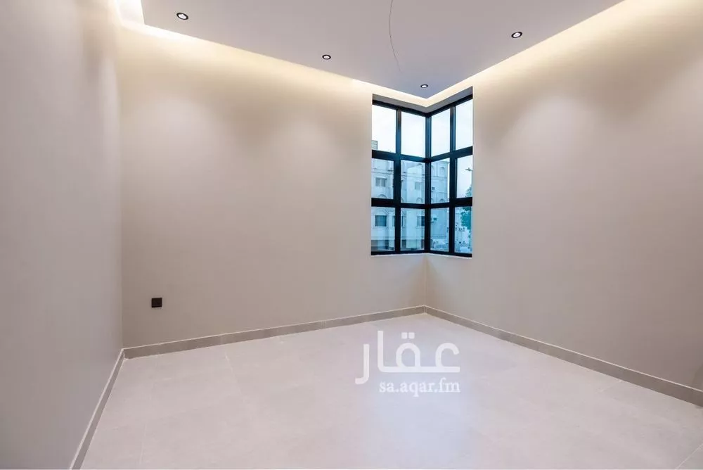 عمارة 400 م² في المروة 18