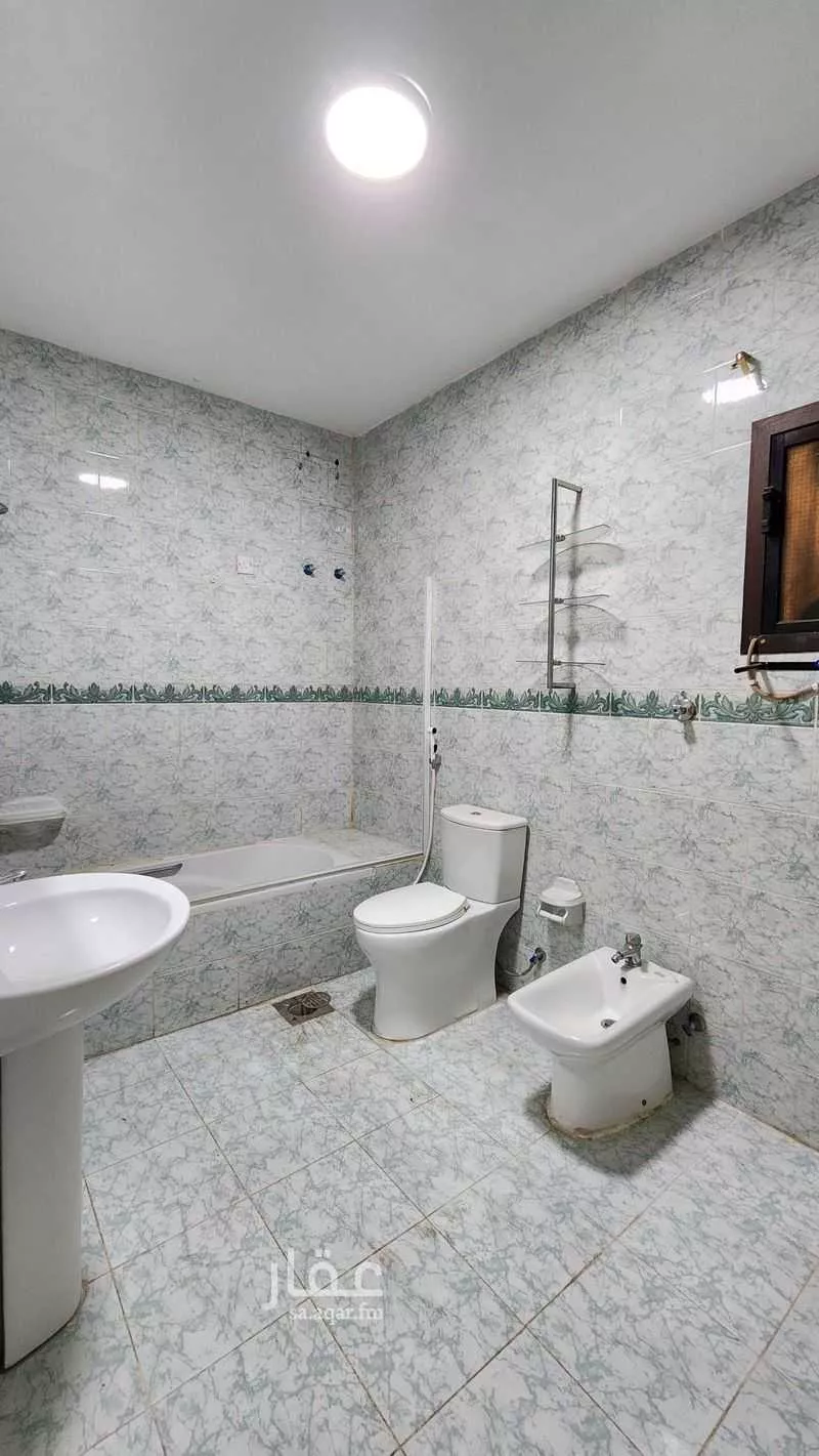 عمارة 660 م² في الرحاب 12