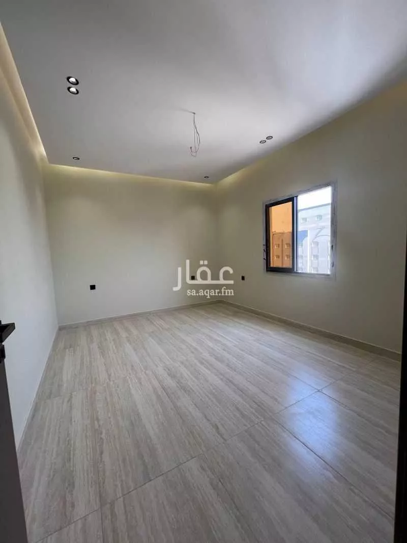 525 sqm building in Al Rawdah 12