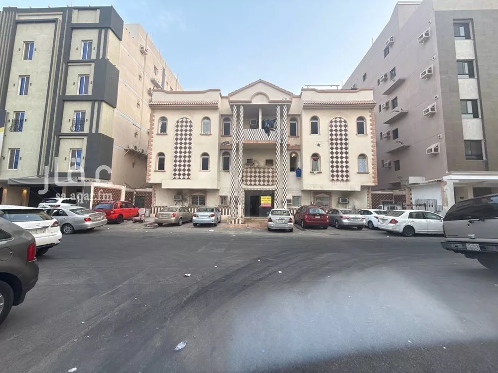 عمارة 675 م² في النزهة 2