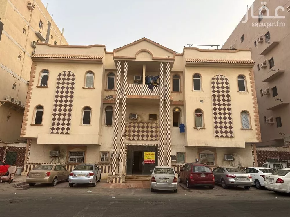 عمارة 675 م² في النزهة 3