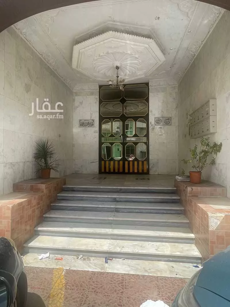 عمارة 550 م² في الربوة 6