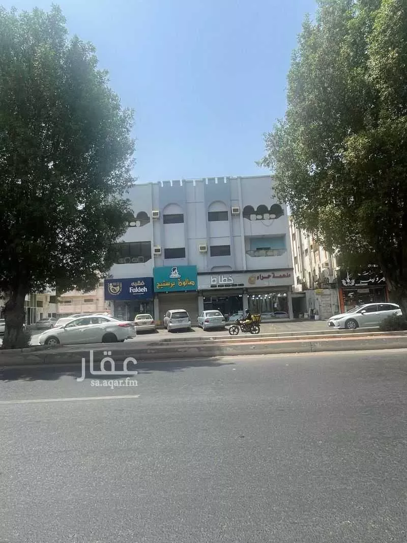 عمارة 550 م² في الربوة 8