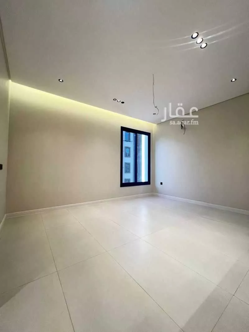 عمارة 140 م² في الريان 7