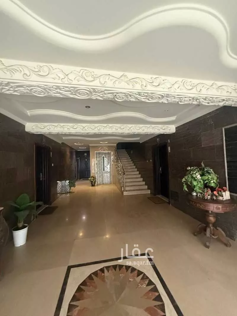 عمارة 775 م² في النزهة 3