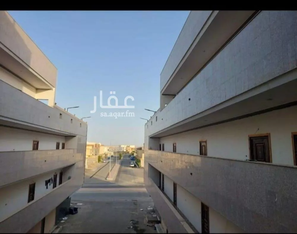 عمارة 1485 م² في طيبة 7