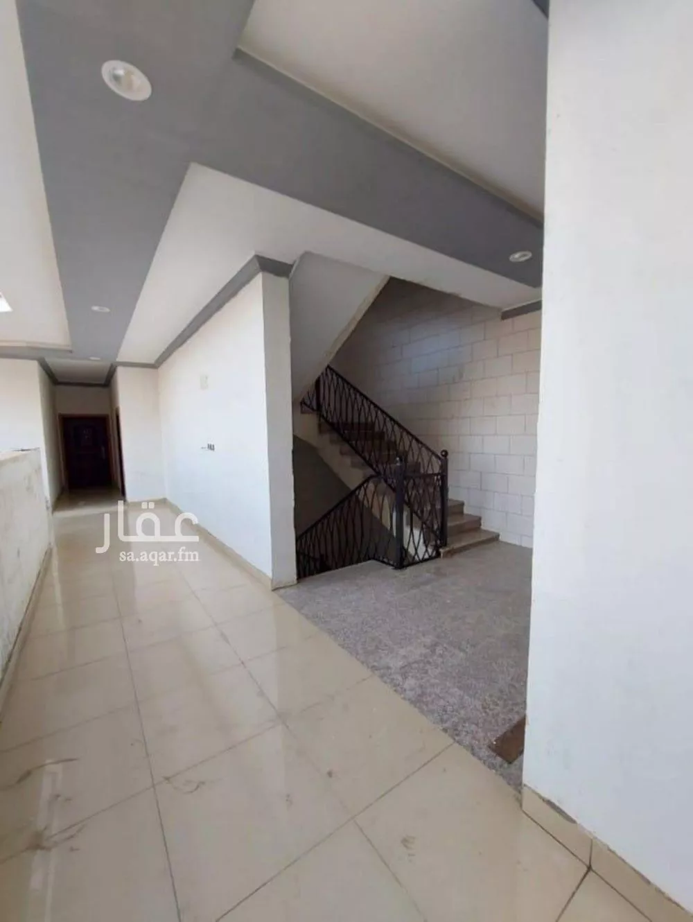 عمارة 1485 م² في طيبة 8