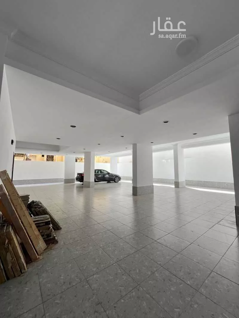 600 sqm building in Al Bawadi 8