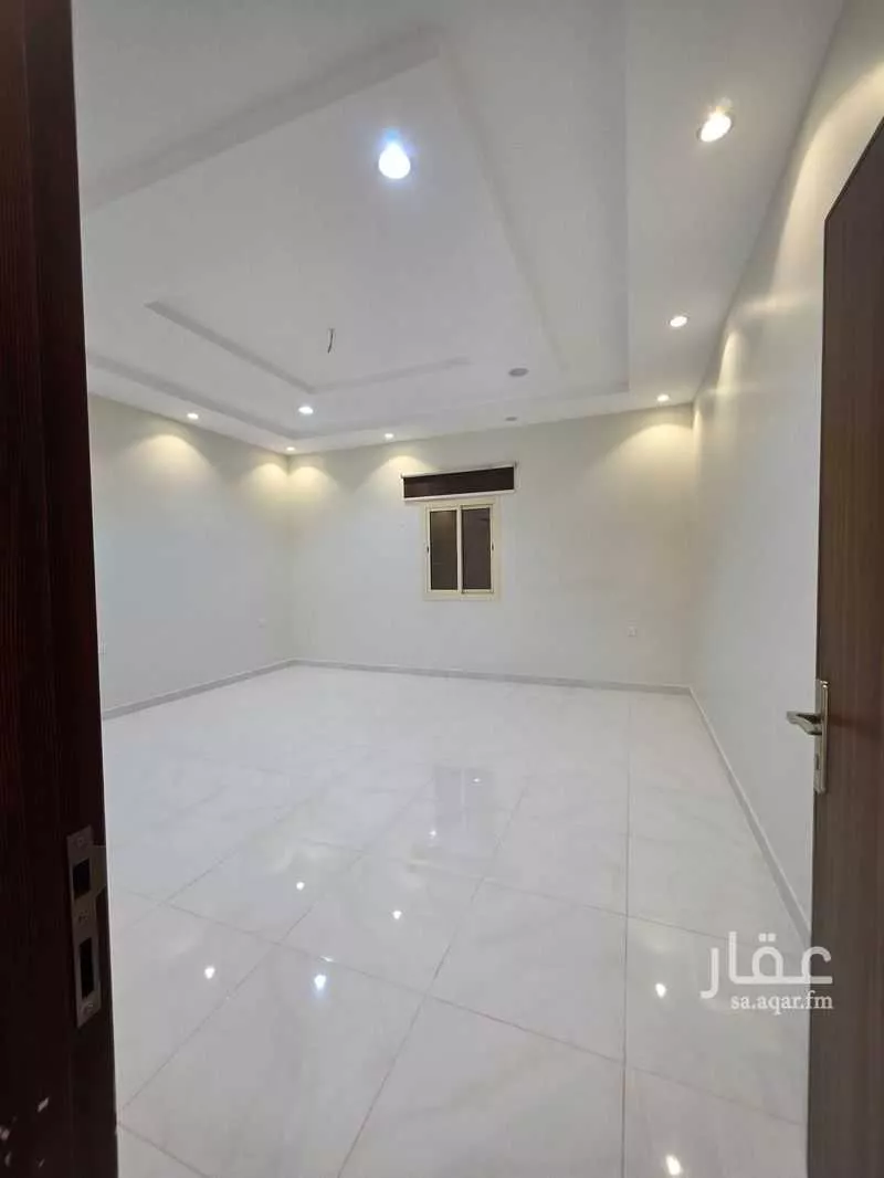 عمارة 900 م² في الفروسية 6