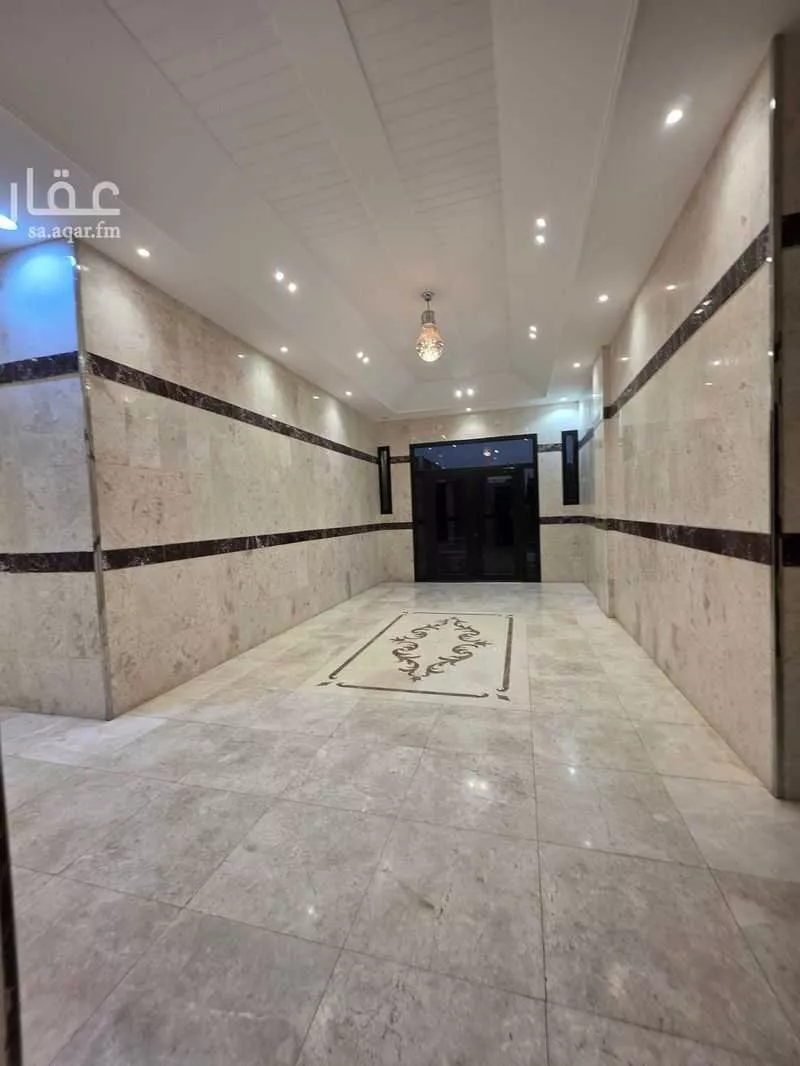 عمارة 900 م² في الفروسية 9