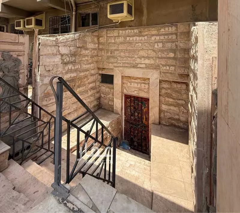 عمارة 529 م² في مشرفة 4