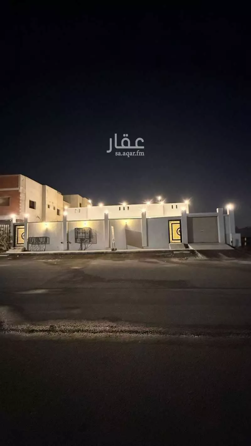 900 sqm building in Al Sawari 7