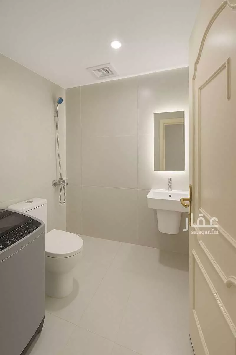 600 sqm building in Al Safa 5