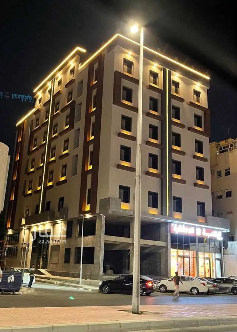 1020 sqm building in Al Sharafiyah 5