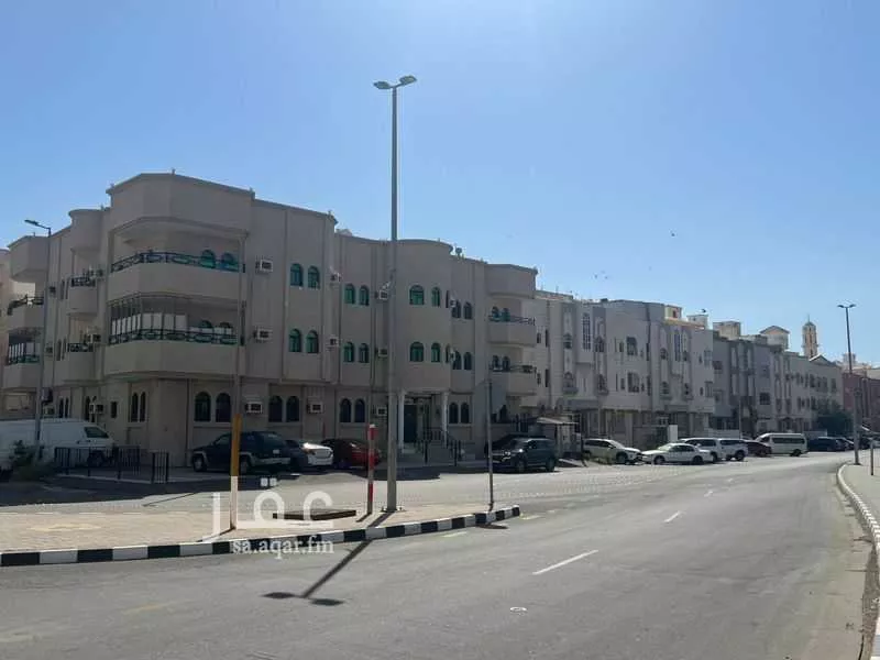عمارة 762 م² في الصفا 5