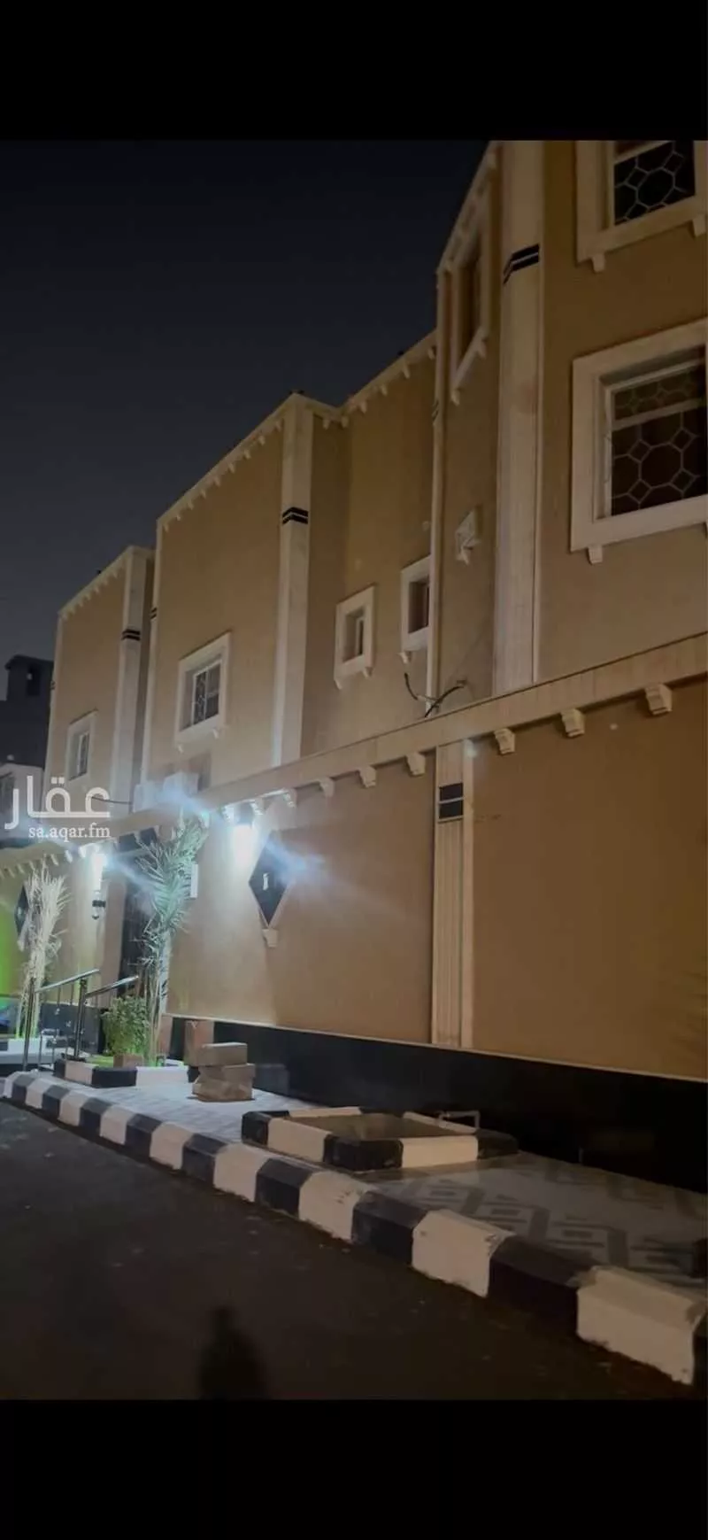 عمارة 891 م² في الصالحية 4