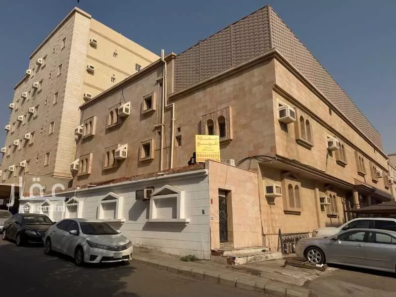 عمارة 870 م² في الأمير عبدالمجيد 2