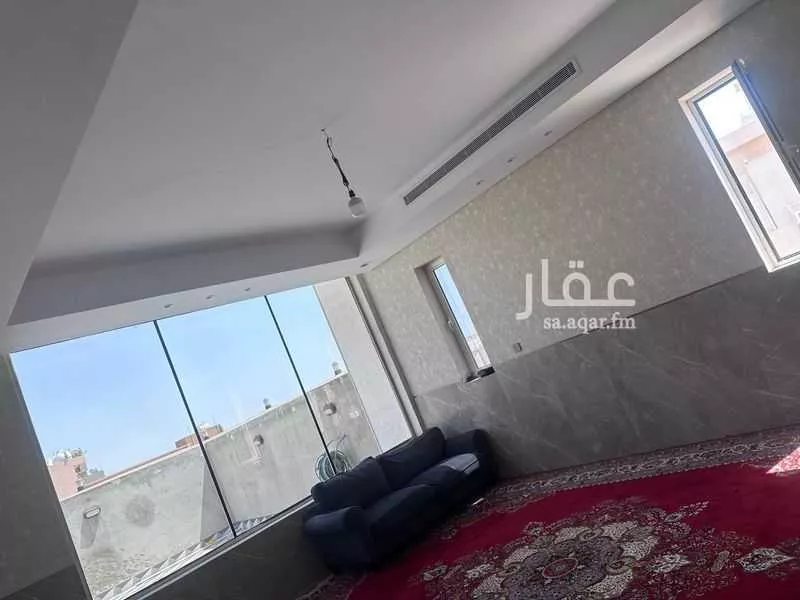 692 sqm building in Al Hamdaniyah 10