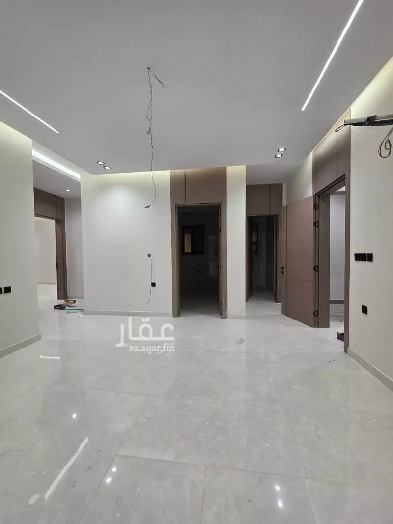 عمارة 601 م² في الفلاح 2