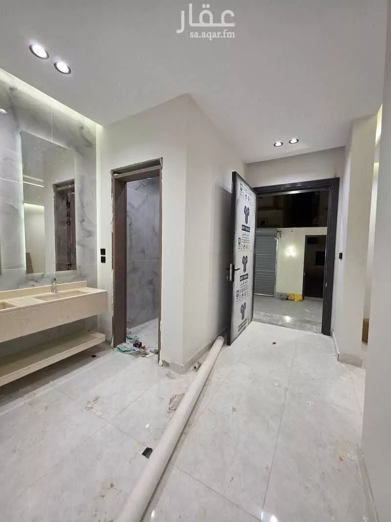 عمارة 601 م² في الفلاح 13