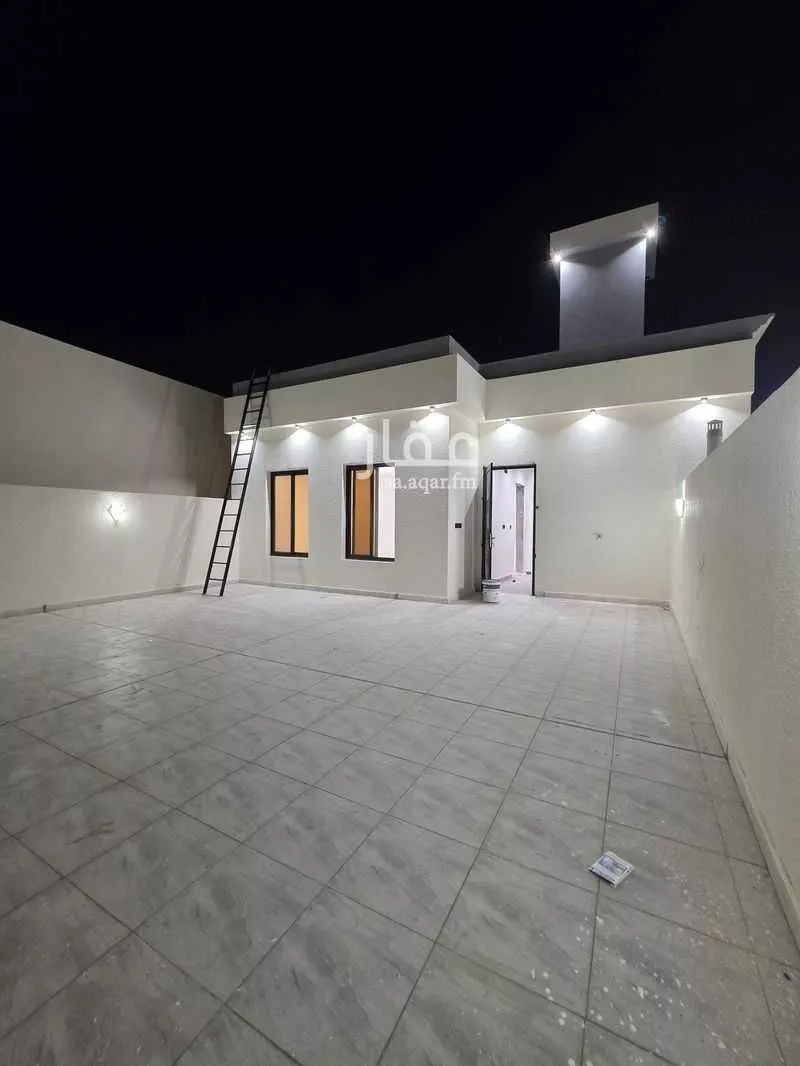 عمارة 601 م² في الفلاح 14
