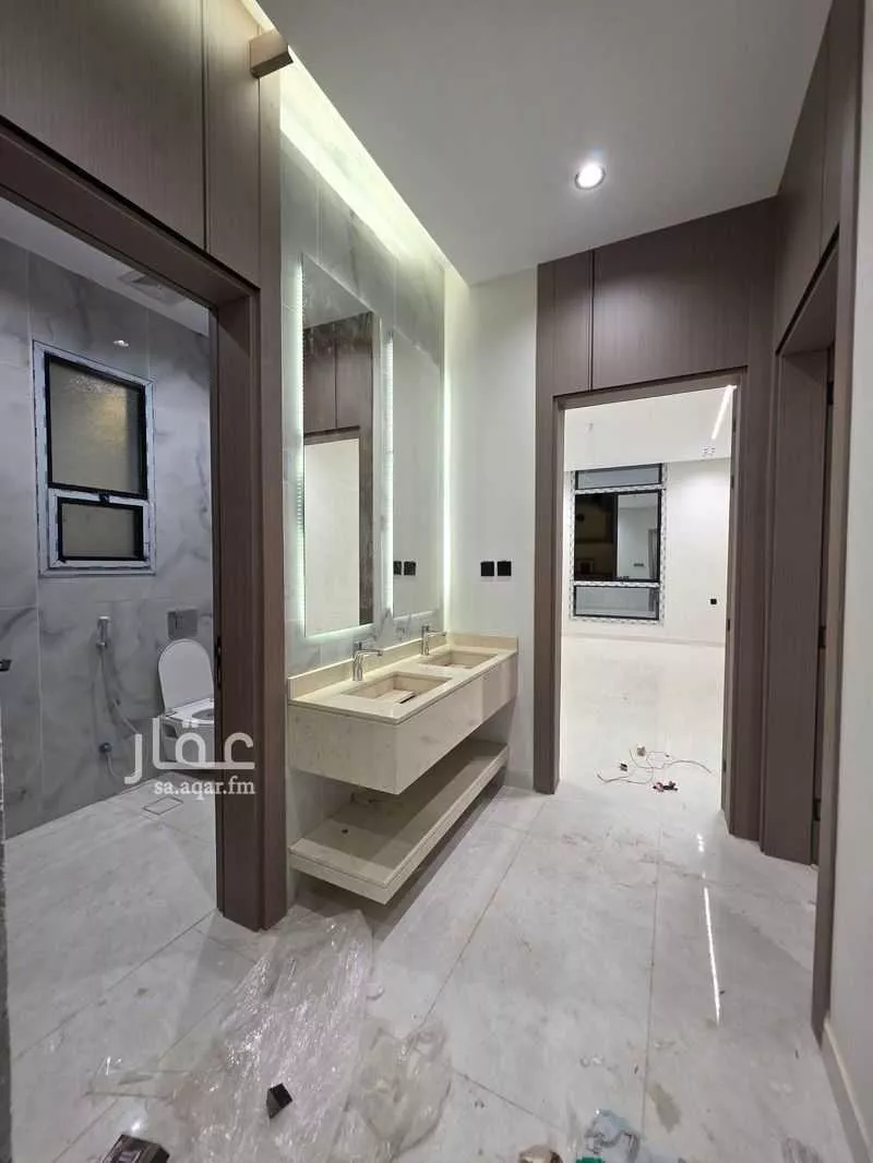 عمارة 601 م² في الفلاح 18