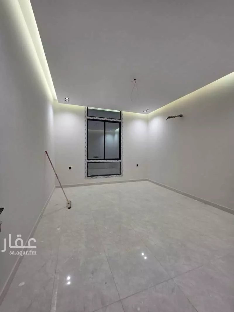 عمارة 601 م² في الفلاح 9
