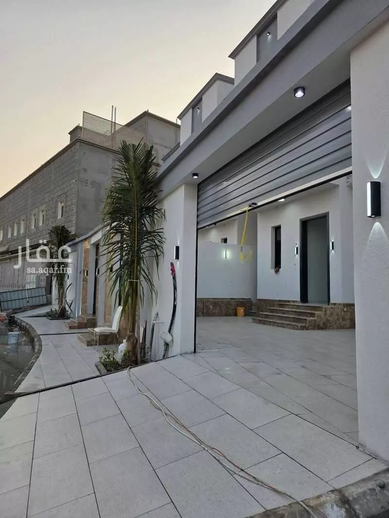 874 sqm building in As Salhiyah 12