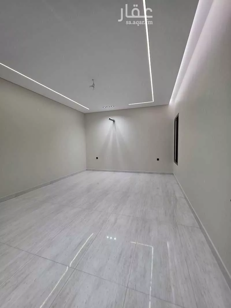 874 sqm building in As Salhiyah 17