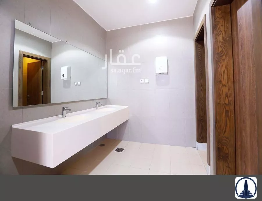 131 sqm office in Al Ruwais 12