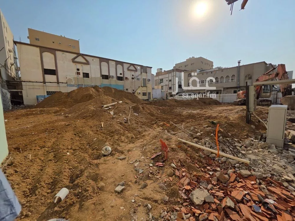 708 sqm land in Al Safa 6